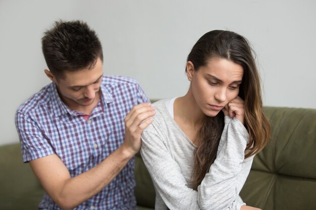 双子女拒绝一个人的表现，双子座女生拒绝一个人的表现