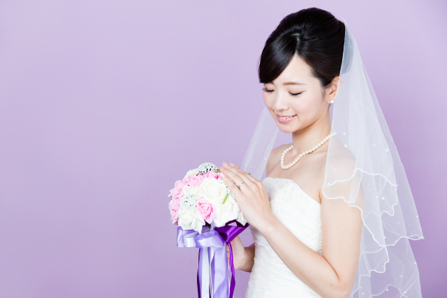 00年龙女哪一年结婚比较好  2000年属龙人几月份命苦最难熬